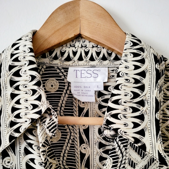 Vintage Tess 100% Silk Abstract Print Button Down Blouse Size L - Picture 9 of 12